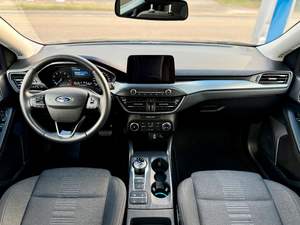 Voitures d'occasion 2020 <span class=keywords><strong>Ford</strong></span>-<span class=keywords><strong>Focus</strong></span> automatique essence <span class=keywords><strong>4</strong></span> cylindres Euro6 5 places 182hp prêtes à être expédiées dans le monde entier - Product Image 2