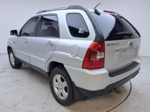 2008 K1A Nouvelle Sportage TLX Meilleure qualité Berline coréenne d'occasion avec sièges en cuir Volant à gauche Toit ouvrant Caméra arrière Sans accident - Product Image 3