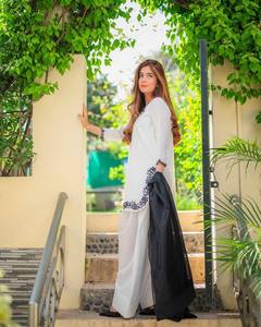 TRAJE DE DISEÑADOR EXCLUSIVO TRAJE FARSI SALWAR TOP Y PANTALÓN DE TELA DE SEDA ROMANA CON ORGANZA DUPATTA - Product Image 3