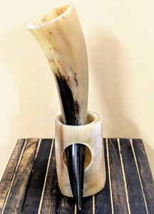 CHOIX DE L'ACHETEUR Naturel Viking Corne à boire avec support en corne Sculpté Antique Viking Corne à boire en laiton pour la fête de Noël - Product Image 4