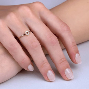 Fábrica al por mayor 10K oro amarillo IGI certificado estilo clásico Halo diamante mujeres anillo de compromiso hecho a mano Real Diamante tachonado - Product Image 3