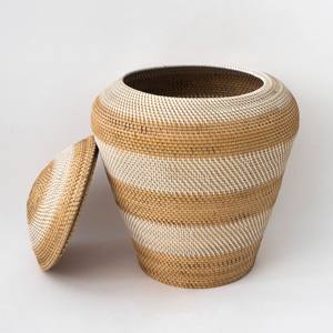 Paniers de rangement en rotin tressé avec couvercle, paniers de rangement très vendus, paniers robustes - Product Image 1