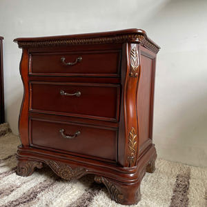 Table de chevet antique de luxe de couleur cerise pour chambre à coucher ou salon personnalisable selon les exigences du client - Product Image 5