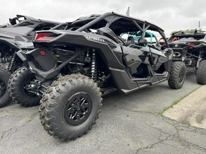 Can-Am Mavericks X3 MAX X Ds Turbo RR Triple Black 2025 - Product Image 2