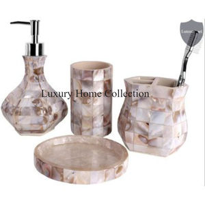 Ensemble de salle de bain poli brillant couleur or avec distributeur de savon liquide Porte-brosse à dents Porte-serviettes Double plateau Utilisation de la vanité - Product Image 5