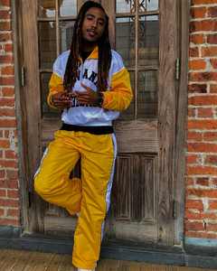 ชุด2ชิ้นเสื้อกันลมผ้าไนลอนปักลายกันลมชุดเล่นกีฬารัดรูปทรงโอเวอร์ไซส์ชุดวอร์มกางเกงพลุกางเกง - Product Image 1