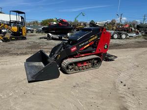 ENVÍO GRATUITO TORO DINGO TX525 Mini Cargadora Compacta con Certificación EPA y CE, Cilindro Hidráulico Eaton, Motor Principal, Bomba, Caja de Cambios, Engranaje, PLC - Product Image 5