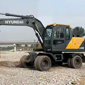 Excavatrice Hyundai 150WVS 99% neuve, 300 heures de fonctionnement, en stock. Excavatrice d'occasion 210W-9. - Product Image 2