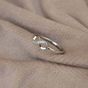 แหวนเงินสเตอร์ลิง925แบบเรียบง่ายทำด้วยมือเครื่องประดับลูกบาศก์เซอร์โคเนียน้ำหนักเบาสำหรับผู้หญิงสำหรับวันครบรอบแต่งงาน - Product Image 5