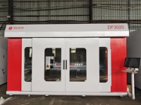 Imprimante 3D industrielle de grande taille FGF Pellet DF3020 3000x2000x1200mm avec une vitesse élevée de 8 kg/h |   350 ℃   pour les modèles automobiles