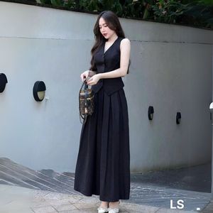 Đầm lụa thanh lịch - Thiết kế tinh tế với chất liệu lụa cao cấp, tôn dáng eo và nâng tầm vẻ đẹp nữ tính - Product Image 2