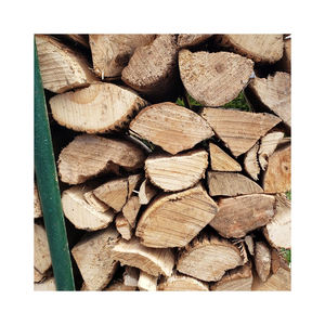 EJVM GmbH Bois de chauffage séché au four Chêne Bouleau Frêne de hêtre Vente en gros à - Product Image 1