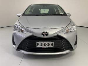 Toyota Yaris Hatchback GX 2020, 2WD, Automático, Gasolina - Product Image 2
