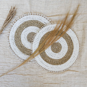 Salvamanteles de Pasto Marino Tejido a Mano con Diseño de Espiral Blanco |   Decoración de Mesa Estilo Boho Costero - Product Image 4