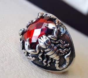 Anillo de Plata de Ley 925 con Granate Rojo Natural, Piedra de Nacimiento de Enero, Anillo de Granate Checker con Diseño de Escorpión, Joyería al por Mayor para Hombre - Product Image 4