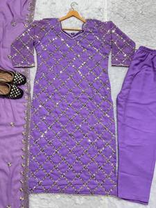 Salwar Kameez de Georgette Lavanda de Diseñador, con Bordado de Lentejuelas, Estilo Indio-Pakistaní, para Bodas, Festivales y Fiestas Tradicionales - Product Image 2