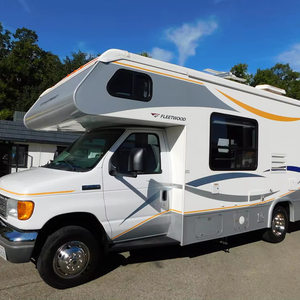 รถบ้านเคลื่อนที่แบบใหม่ปรับแต่งได้ 4x4 พร้อมตู้เย็น สำหรับการตั้งแคมป์กลางแจ้งและการเดินทาง รถบ้านเคลื่อนที่แบบครุยเซอร์ - Product Image 1