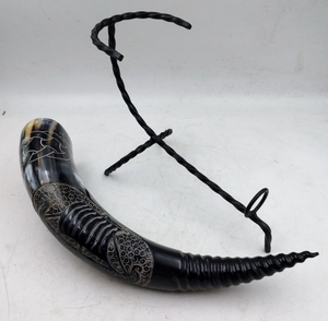 Corne de Viking de buffle de qualité supérieure avec support en métal pour hydromel bière vin boire des cornes de buffle fabricant et exportateur d'Inde - Product Image 1