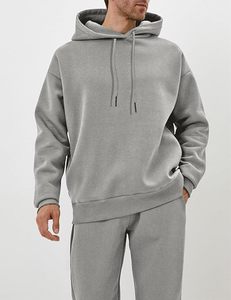 Chándal Atlético ligero para hombres con tela de poliéster suave perfecto para correr y entrenar sesiones de fitness - Product Image 2