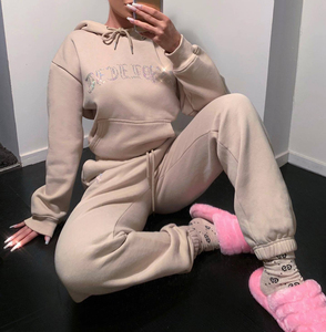 Ropa de otoño para mujer 2024 pullover 2 pantalones de dos piezas conjunto de Sudadera con capucha Jogger de diamantes de imitación chándal pantalones de chándal y conjunto de Sudadera con capucha - Product Image 5