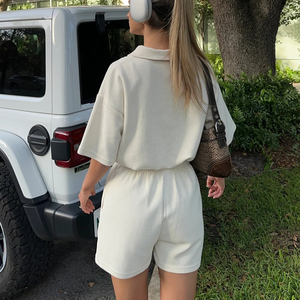 Custom 2024 ผู้หญิงสไตล์ใหม่วาฟเฟิลผ้า 2 ชิ้นกางเกงขาสั้นชุดZip Upเปิดลงปกเสื้อยืดและ 2pcชุดสั้นสําหรับสตรี - Product Image 3