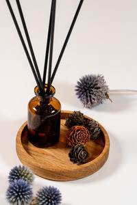 Plateau de rangement rond en bois fait à la main, organisateur en bois massif pour la maison - Product Image 4