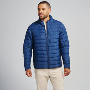 Chaqueta acolchada de poliéster de punto liso en blanco con logotipo personalizado de invierno para hombre - Product Image 1