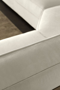 Sofá Seccional Moderno en Forma de L con Esquina Curva Redondeada y Sillón Grande con un Brazo en la Parte Derecha - Product Image 2