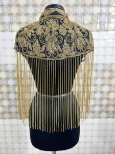 Capa Burlesca de Silueta Recta con Lentejuelas y Cuentas, con Flecos Colgantes, se Ajusta al Cuello, Larga hasta el Suelo, Ropa Festiva para Festivales - Product Image 3