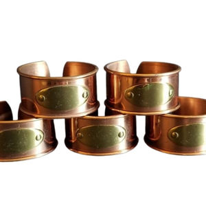 Décoration personnalisée en métal argenté en forme de couronne avec un rond de serviette en cristal Vaisselle Design décoratif Anneaux de serviette royaux - Product Image 3