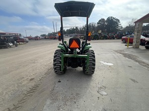 Tractor Compacto John Deere 3025E de 75HP 4WD con Transmisión Hidrostática, Motor, Caja de Cambios y Rodamientos - 3 Años de Garantía - Product Image 2