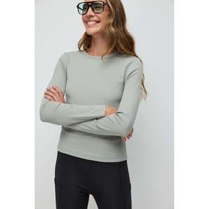 เสื้อยืดแขนยาวผ้าฝ้ายตุรกี 100% ทรงปกติ ยืดหยุ่นได้ สวมใส่สบาย - Product Image 2