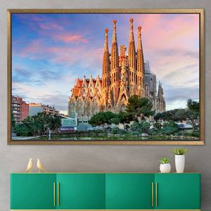 Arte impreso en lienzo de Antoni Gaudi, póster de paisaje de Barcelona, ​​decoración UNESCO, 1P: con marco dorado - Product Image 1