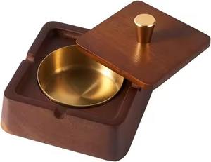 Cendrier carré en bois massif, design classique de poche, pour une utilisation en intérieur et en extérieur - Product Image 2