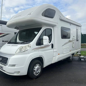 Caravana 4x4 al por Mayor, Remolque Camper Superior y Confortable para Viajes Todoterreno, Mini Autocaravanas para Camping y Uso con Camioneta, Lista para Exportar - Product Image 1