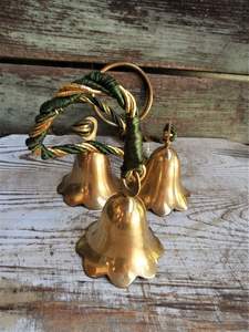 Campana de latón de alta venta, campana de mano de latón de nuevo diseño con mango de nuevo diseño, campana de peón de Metal de nueva apariencia para oficina en precio al por mayor - Product Image 2