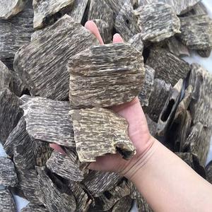 A Deep <b>Dive</b> into the Amazing Scent of Agarwood - Product Image 1