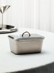 Mantequillera de Metal con Acabado Cepillado Premium, Tapa Elevada con Asa para un Fácil Agarre, Accesorio de Cocina para Servir Mantequilla - Product Image 2