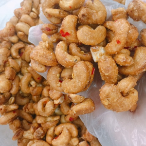 Factory Producing <b>Roasted</b> Salted Shelled Cashew Nuts W320 Vietnam High Quality Split Cashew Kernels Organic Export to the Europe - Product Image 5