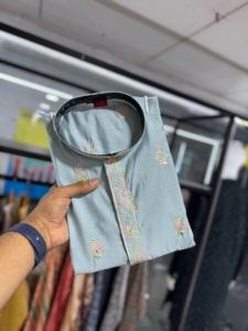 Prima Calidad Diseñador Fiesta Desgaste Tendencia Seda Con Bordado Hombre Kurta Pijama Fabricante De Surat - Product Image 2