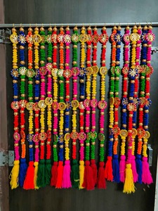 Guirnaldas de Pompones Multicolores, Decoraciones de Navidad, Año Nuevo, Lohri, Makar Sankranti, Decoración para Ceremonias de Sangeet y Mehandi - Product Image 3