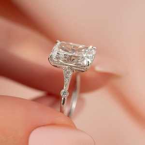 Anillo solitario de diamante de corte radiante cultivado en laboratorio estilo clásico para fiesta de boda 925 Plata con 10K 14K 18K oro sólido IGI certificado - Product Image 5