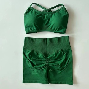 Women's 2-Piece Seamless Yoga Set Solid Pattern Scrunch Butt Legging and Halter Sports Bra Workout Gym Suit in XXL XS Sizes - Product Image 4