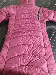 Veste d'hiver à fermeture éclair tendance pour femmes, nouvelle vente en gros, veste imperméable à capuche pour femmes, fabricant de vestes matelassées chaudes OEM - Product Image 6