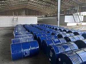 Látex de Caucho Natural al 60% DRC para Laminación, Pegamento para Suelas de Zapatos, Origen Vietnam, Precio Bajo Directo de Fábrica - Product Image 2