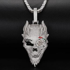 จี้ฮิปฮอปสีเงินสเตอลิง925หรูหราสำหรับผู้ชายประดับเพชรโมอิสซาไนต์ VVS ชุบทอง18K สำหรับปาร์ตี้ - Product Image 3