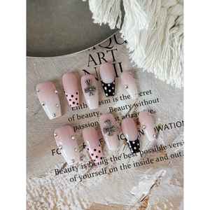 Polka Devotion - Arte de Uñas Adhesivas, Divertidas y Elegantes - Product Image 2