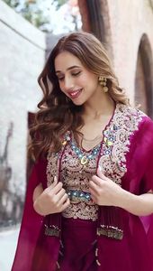 Super Hit Trending Lanzamiento Nuevo diseñador Party Wear Look Top Dhoti Salwar y Dupatta Fab Heavy Chinon con bordado pesado - Product Image 5