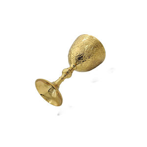 Copa de Vino de Latón Macizo Más Vendida |   Cáliz Gótico Medieval Hecho a Mano con Diseño de Koi, Vaso Decorativo para Regalo a Bajo Precio - Product Image 1