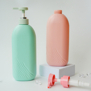 Botella de Plástico HDPE de Alta Calidad de 800 ml con Patrón Curvo, Bomba Dosificadora para Loción, Impresión por Transferencia de Calor para Champú, Acondicionador y Limpiador Facial - Product Image 3